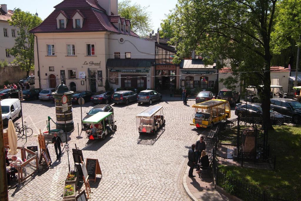Bed and Breakfast Momotown Privates Krakau Exterior foto