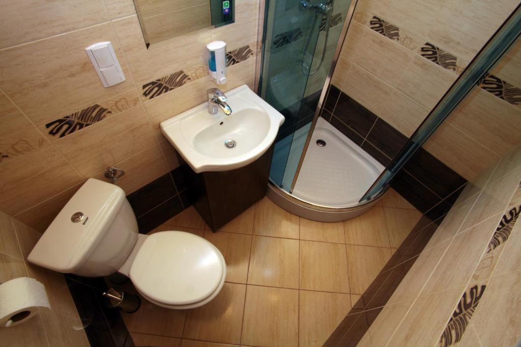 Bed and Breakfast Momotown Privates Krakau Zimmer foto