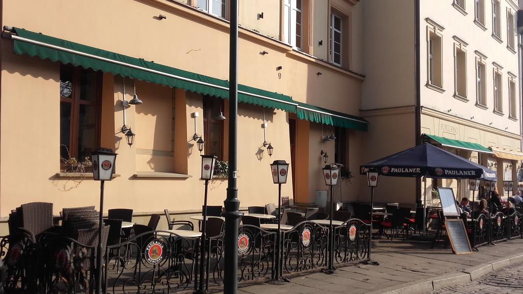 Bed and Breakfast Momotown Privates Krakau Exterior foto