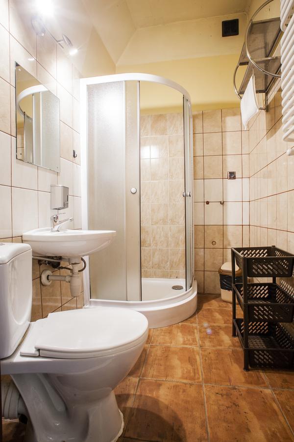 Bed and Breakfast Momotown Privates Krakau Exterior foto